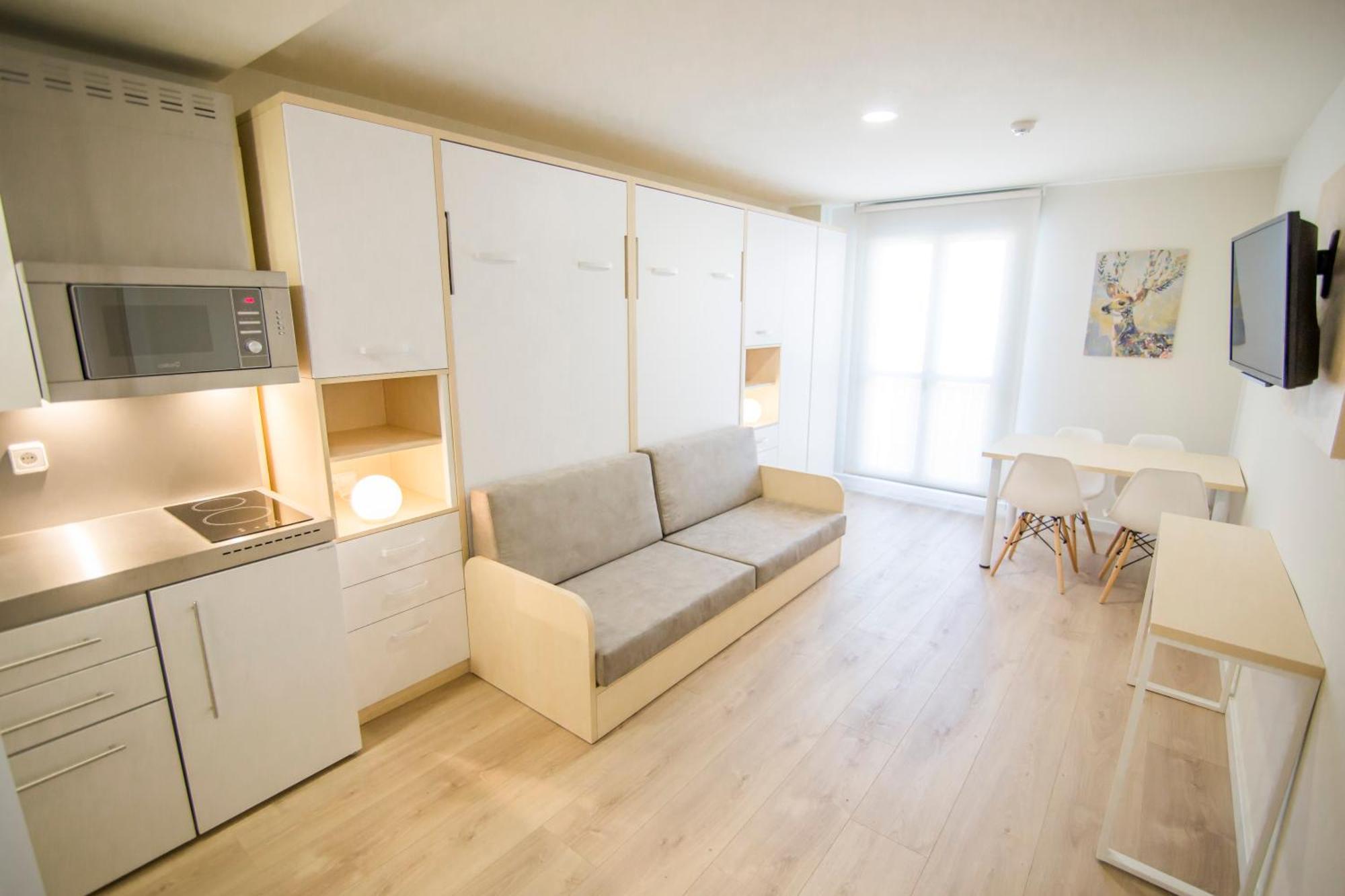 Apartamentos Plaza De Santiago - Estudios Turisticos - 1 Llave Pinto Ngoại thất bức ảnh