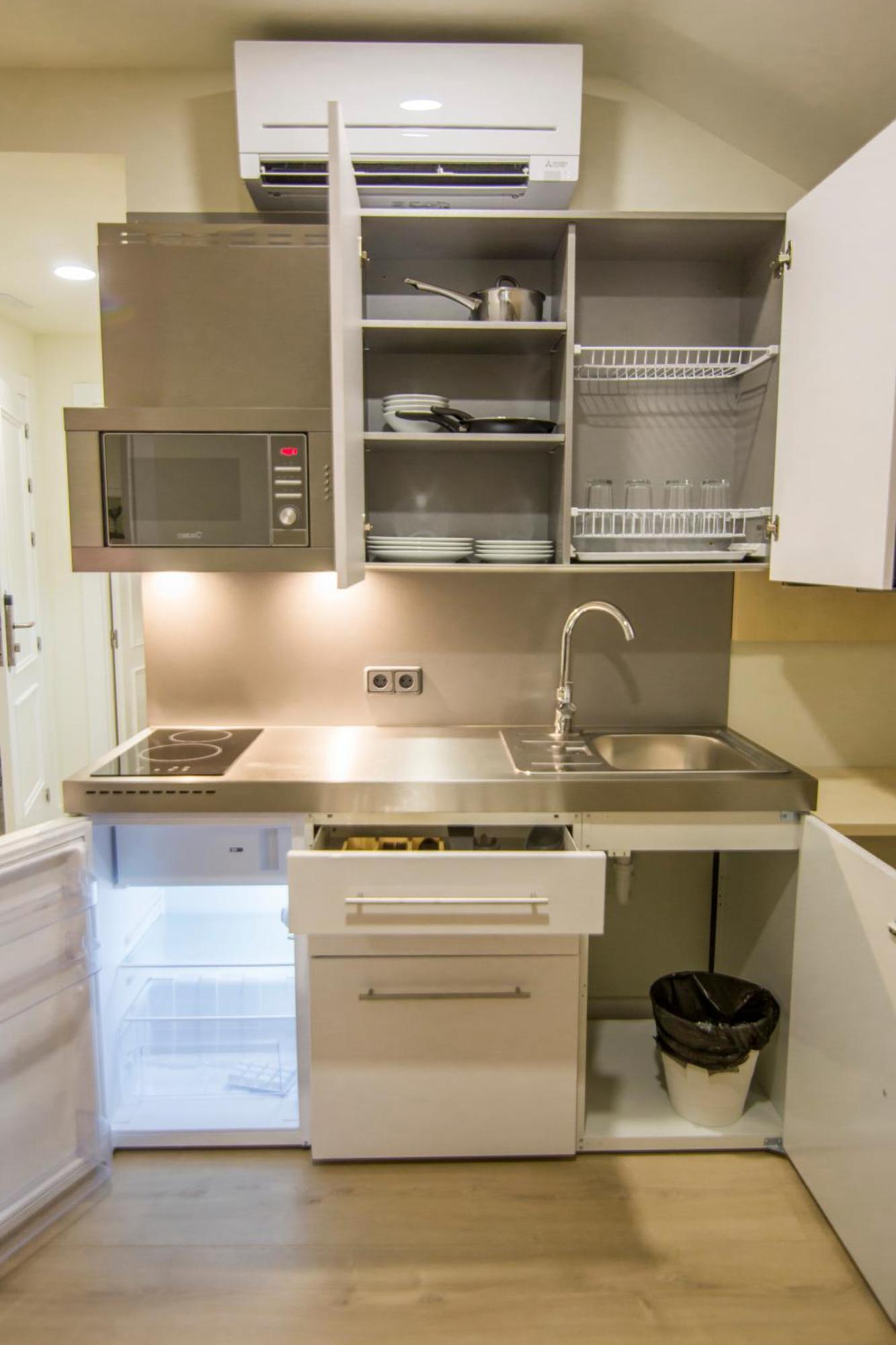Apartamentos Plaza De Santiago - Estudios Turisticos - 1 Llave Pinto Ngoại thất bức ảnh